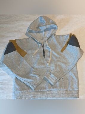 Hem & Thread Light Gray Hooded Half-Zip Sweatshirt